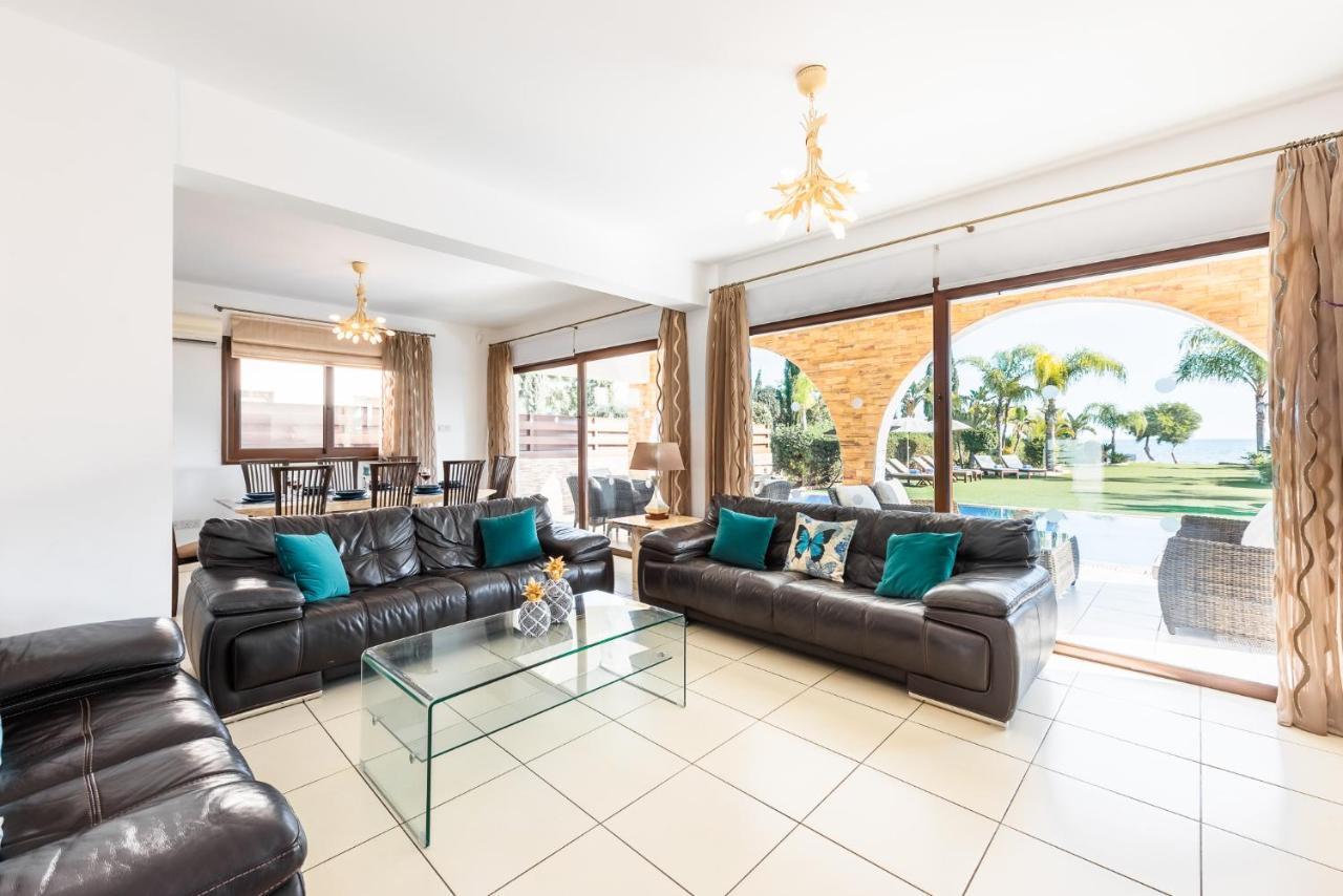 Sea Front Oceanus H2 By Ezoria Villas Ayia Napa Exterior photo